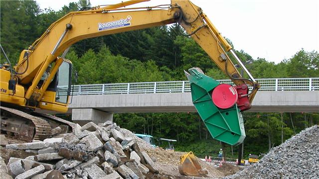 山東銘德機(jī)械破碎斗怎么樣？